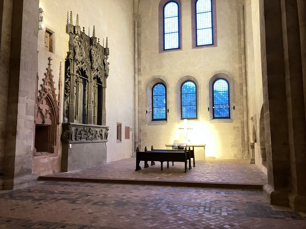 Beneath the Arches photo 5